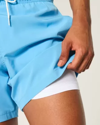 Volley-Badehose bis zur Mitte des Oberschenkels