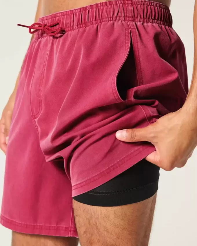 Volley-Badehose bis zur Mitte des Oberschenkels Volley-Badehose bis zur Mitte des Oberschenkels