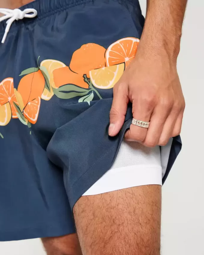 Volley-Badehose bis zur Mitte des Oberschenkels Volley-Badehose bis zur Mitte des Oberschenkels