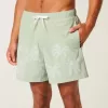 Volley-Badehose mit Stickerei bis zur Mitte des Oberschenkels Volley-Badehose mit Stickerei bis zur Mitte des Oberschenkels