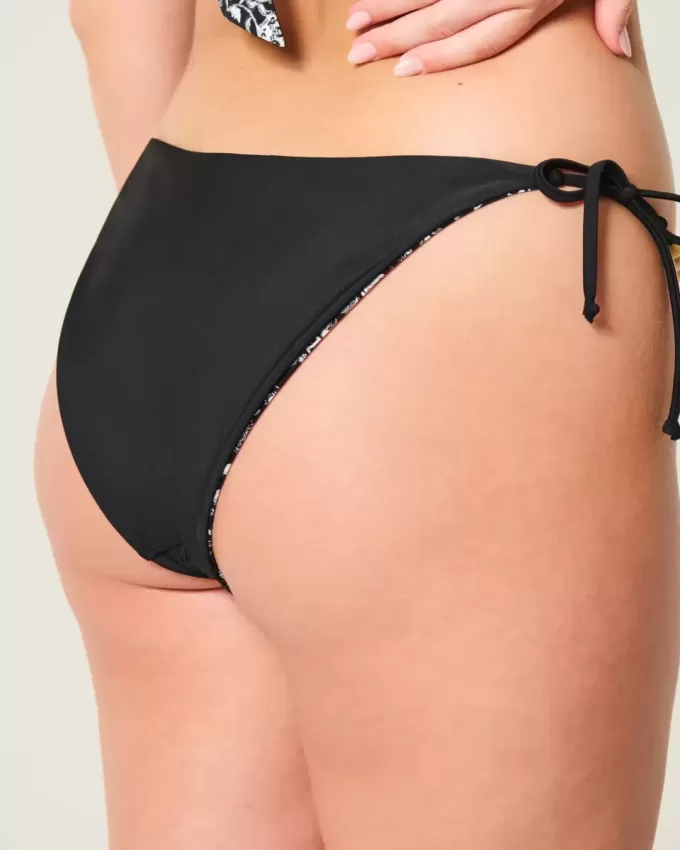 Wendbares, freches Bikinihöschen mit seitlicher Schnürung Wendbares, freches Bikinihöschen mit seitlicher Schnürung