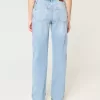 Zerrissene Dad-Jeans mit hohem Bund und mittlerer Waschung Zerrissene Dad-Jeans mit hohem Bund und mittlerer Waschung