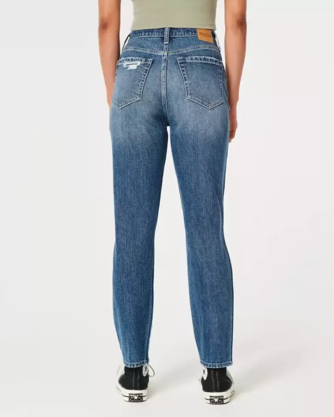 Zerrissene Mom-Jeans mit ultrahohem Bund und mittlerer Waschung Zerrissene Mom-Jeans mit ultrahohem Bund und mittlerer Waschung