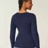 Zopfmuster-Pullover mit V-Ausschnitt und Symbol Zopfmuster-Pullover mit V-Ausschnitt und Symbol