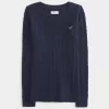 Zopfmuster-Pullover mit V-Ausschnitt und Symbol Zopfmuster-Pullover mit V-Ausschnitt und Symbol