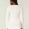 Zopfmuster-Pullover mit V-Ausschnitt und Symbol Zopfmuster-Pullover mit V-Ausschnitt und Symbol