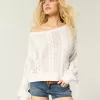 Zopfmusterpullover mit Schleifenärmeln Zopfmusterpullover mit Schleifenärmeln